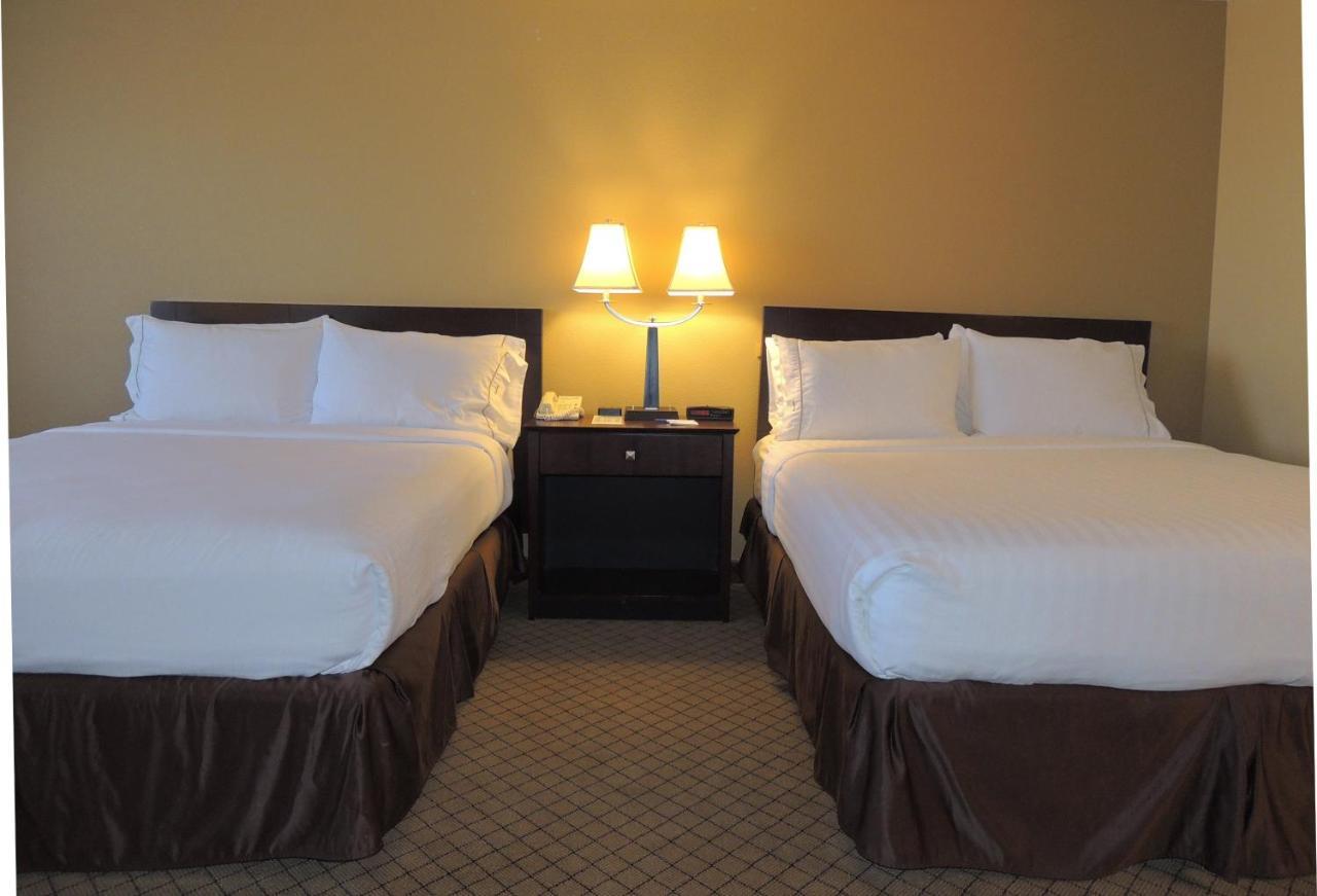Holiday Inn Express Fallon By Ihg Exterior photo